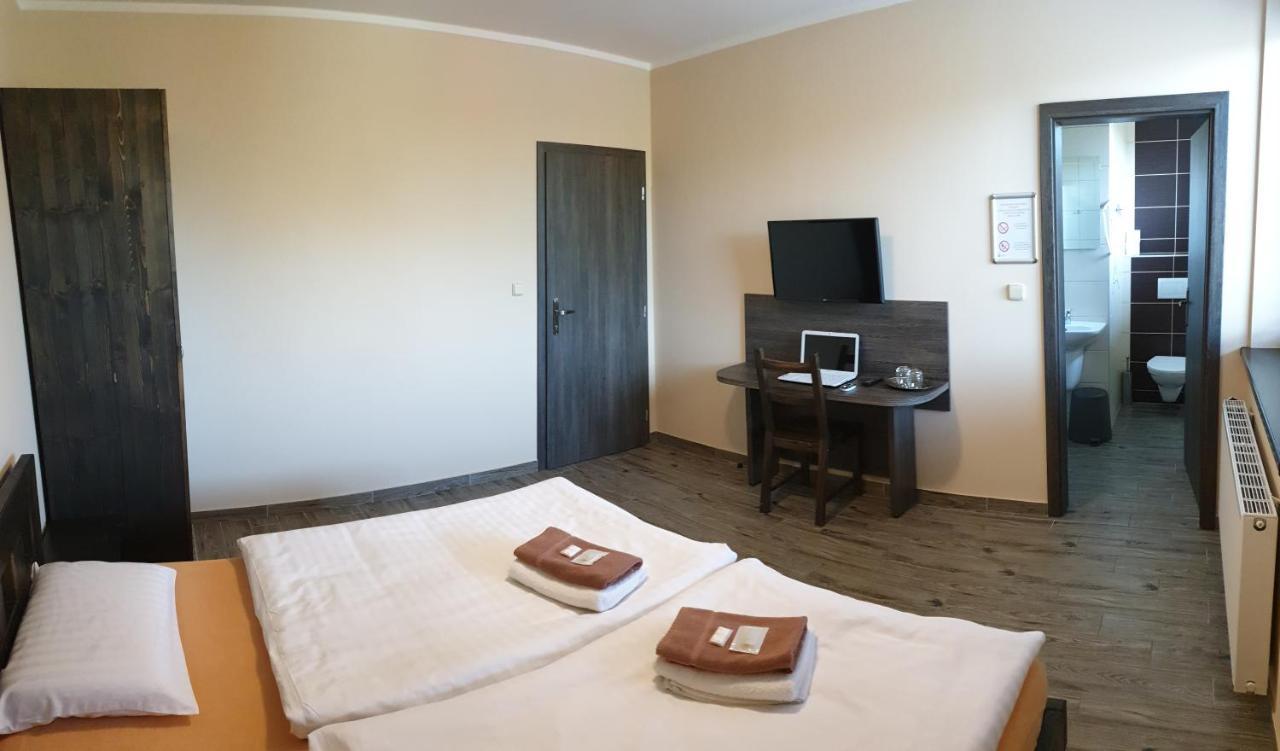 Wellness Hotel Fridrich Horní Těrlicko Екстериор снимка